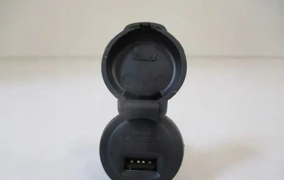 Peugeot 3008 I USB socket connector 96647952ZD