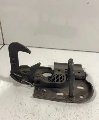 Volkswagen PASSAT B6 Engine bonnet/hood lock/latch loop/hook 3C0823480