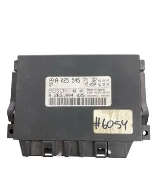 Mercedes-Benz E W211 Parking PDC control unit/module A0255457132 0263004025