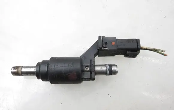 Opel Vectra C Fuel injector 24404012