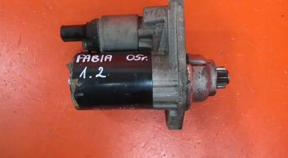 Skoda Fabia Mk2 (5J) Starter motor 02T911023R