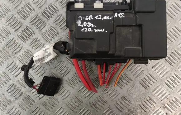 Volvo S60 Fuse module 31337183 30659092