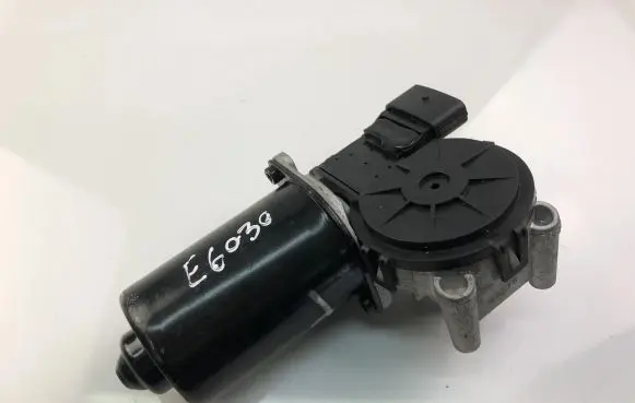 KIA Sportage Wiper motor 981003W000