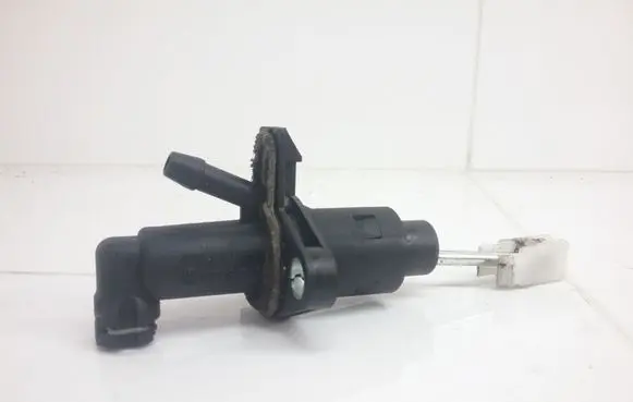 Clutch master cylinder