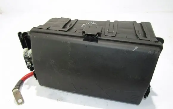 Chevrolet Orlando Fuse module 96982038