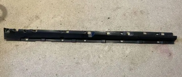 BMW X6 E71 Sill supporting ledge 7176232