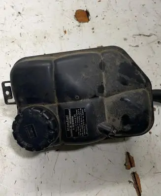 Mercedes-Benz E W211 Coolant expansion tank/reservoir 2115000049