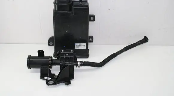 BMW X7 G07 Active carbon filter fuel vapour canister 7475444 7447496