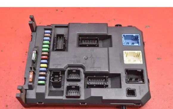 Citroen C3 Fuse box set 9666952180