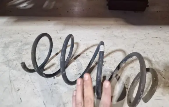 BMW 3 E90 E91 Front coil spring