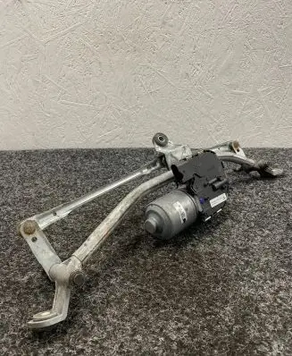 BMW X3 F25 Front wiper linkage and motor 7213290