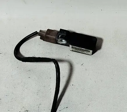 Ford Mondeo Mk III Airbag deployment crash/impact sensor 1S7T14B342AE 063004 32S302A62448