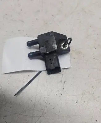Citroen C4 I Picasso Exhaust gas pressure sensor 9662143180