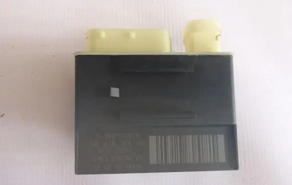 Citroen C4 II Picasso Fan control module 9801916680
