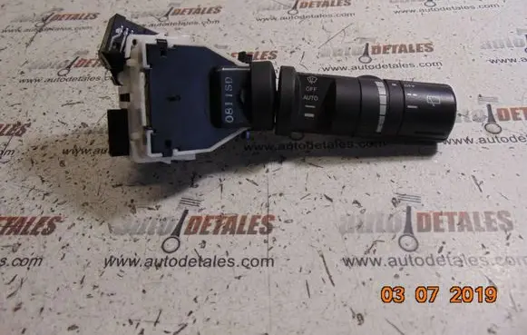 Nissan Qashqai+2 Wiper control stalk