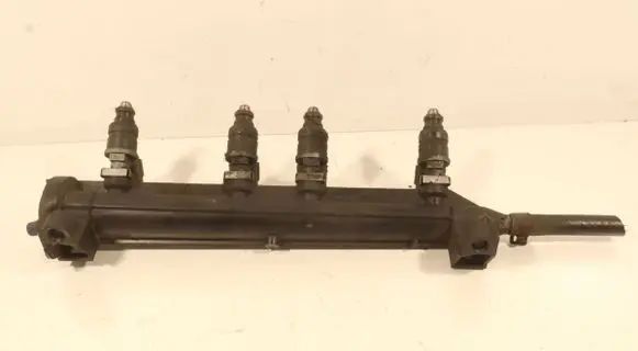 Volkswagen Golf V Fuel main line pipe 06A133317