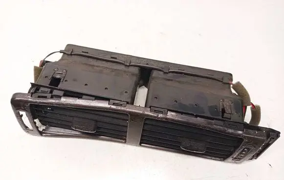Audi A6 S6 C5 4B Dash center air vent grill 4B1820951