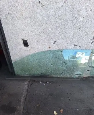 Honda Civic Front door window/glass (coupe) 