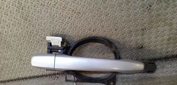 Mitsubishi Lancer VIII Rear door exterior handle