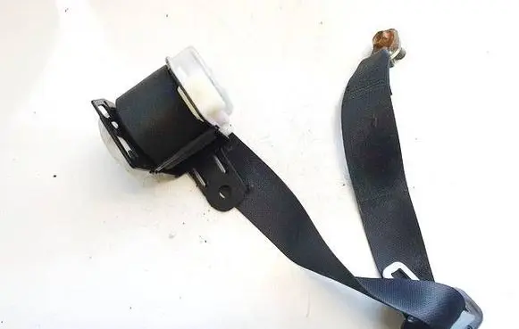 Toyota Corolla E120 E130 Rear seatbelt 7336002171 73360-02171