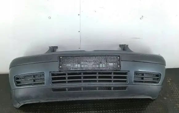 Volkswagen Golf IV Front bumper LC7V