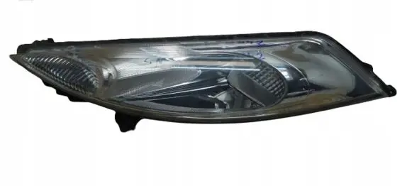 Nissan Juke I F15 Headlight/headlamp