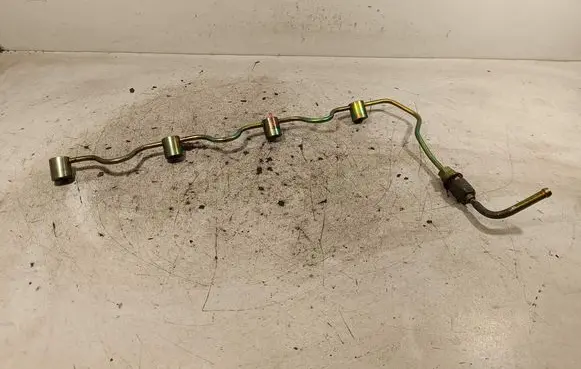 Nissan Navara D40 Fuel return line/hose 