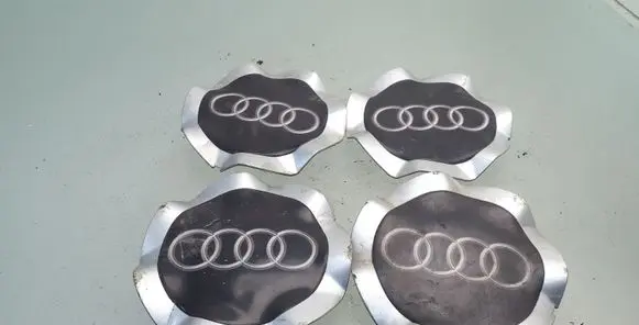 Audi 80 90 S2 B4 Non-original wheel cap 6600E00
