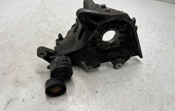 Suzuki SX4 Engine mounting bracket 55195377