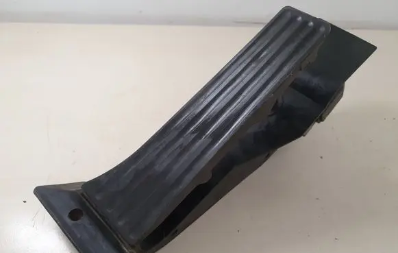 BMW 1 E81 E87 Accelerator throttle pedal 6766931