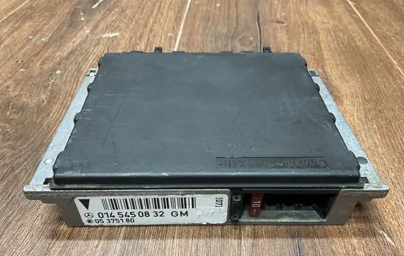 Mercedes-Benz SL R129 Engine control unit/module 0145450832