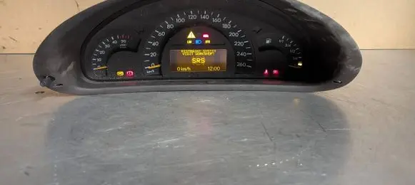 Mercedes-Benz C W203 Speedometer (instrument cluster) A2035401347 110080183