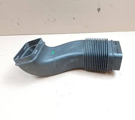 BMW 5 F10 F11 Air intake duct part 8570133