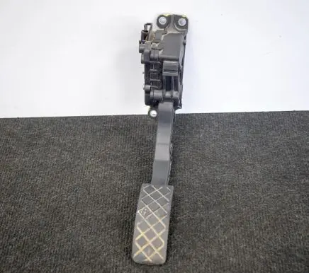 Volkswagen Amarok Accelerator throttle pedal 6Q1721503M 6PV00849641