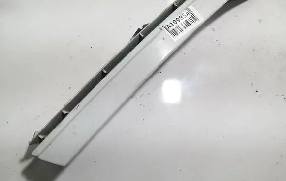 Opel Zafira A Under headlight/headlamp trim 90580652