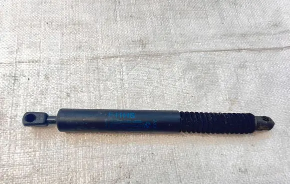 BMW 5 F10 F11 Rear window strut damper 7210557