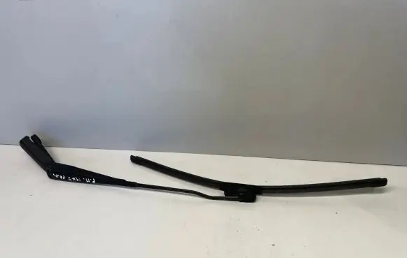 Ford Mondeo Mk III Front wiper blade arm 1S7117526AB
