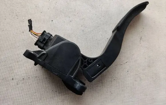 Volkswagen Crafter Accelerator throttle pedal A9063000404 ZGS009Q012 0280755023