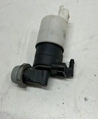 Nissan Note (E12) Windscreen/windshield washer pump V42080005 987082216