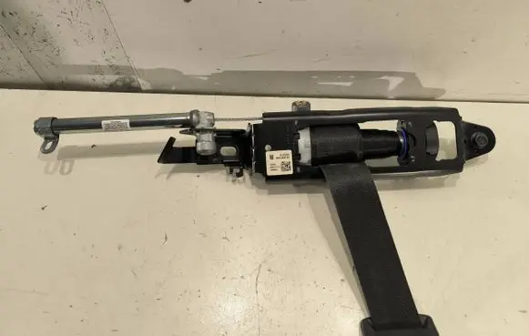 Volvo XC60 Front seatbelt 631934700A 1T11171670589 P39838674