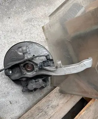 Mercedes-Benz GLS X167 Front wheel hub spindle knuckle A167