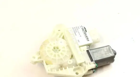 BMW 5 G30 G31 Front door window regulator motor 7455082 035316104