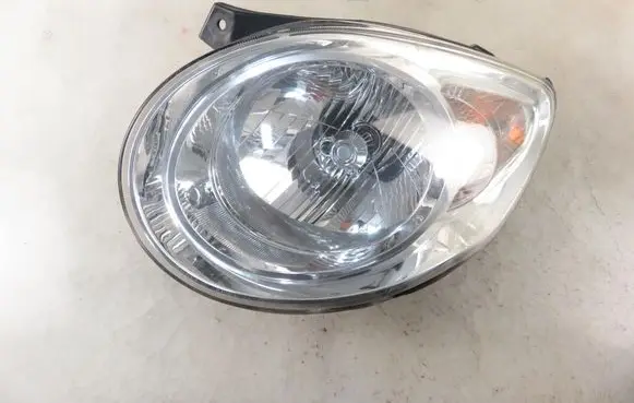 KIA Picanto Headlight/headlamp 9210107XXX