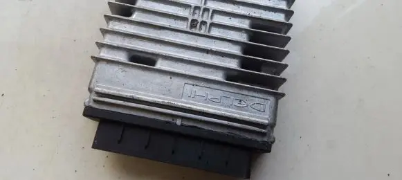 Ford Focus Engine control unit/module 2m5a12a650pe 2m5a-12a650-pe