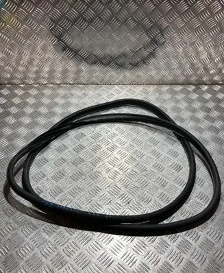 Suzuki SX4 S-Cross Front door rubber seal PK21006