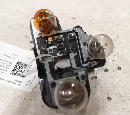 Volvo V40 Tail light bulb cover holder 31290851