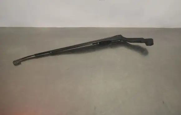 Infiniti M Front wiper blade arm