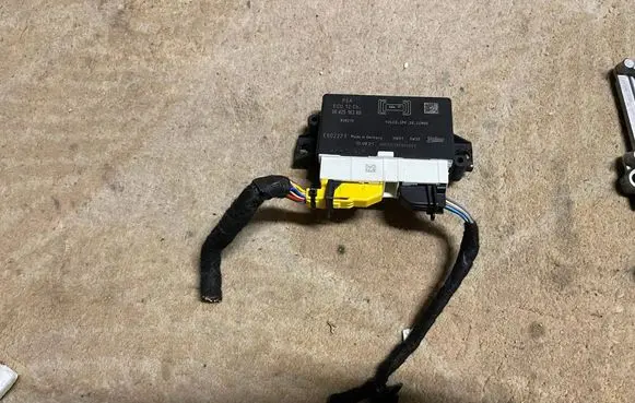 Opel Mokka B Parking PDC control unit/module 9842516380