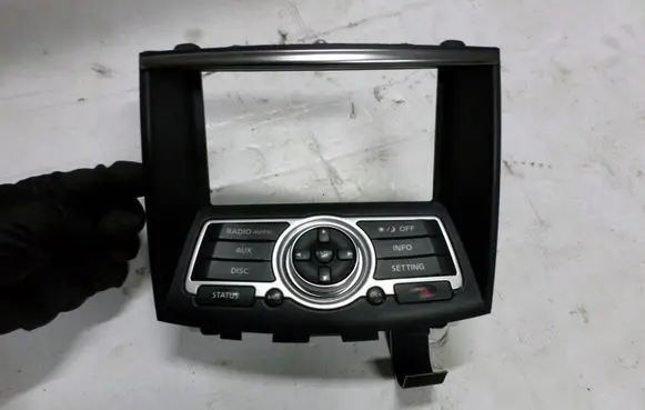 Infiniti EX Radio/GPS head unit trim 28395JK60B