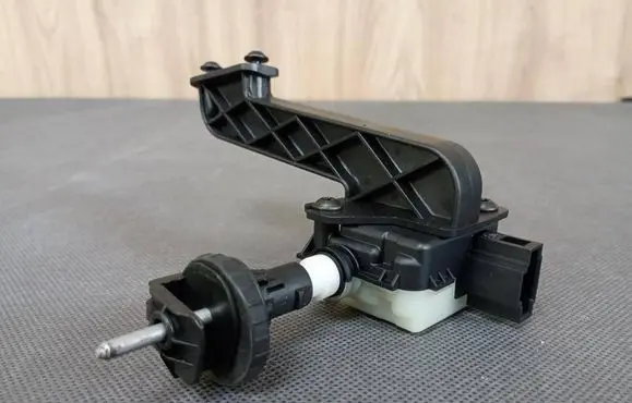Mercedes-Benz CLK A209 C209 Fuel tank cap lock A2038201997 2038201997